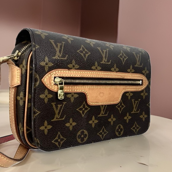 Louis Vuitton Handbags - Louis Vuitton Saint Germain 24 Crossbody Bag